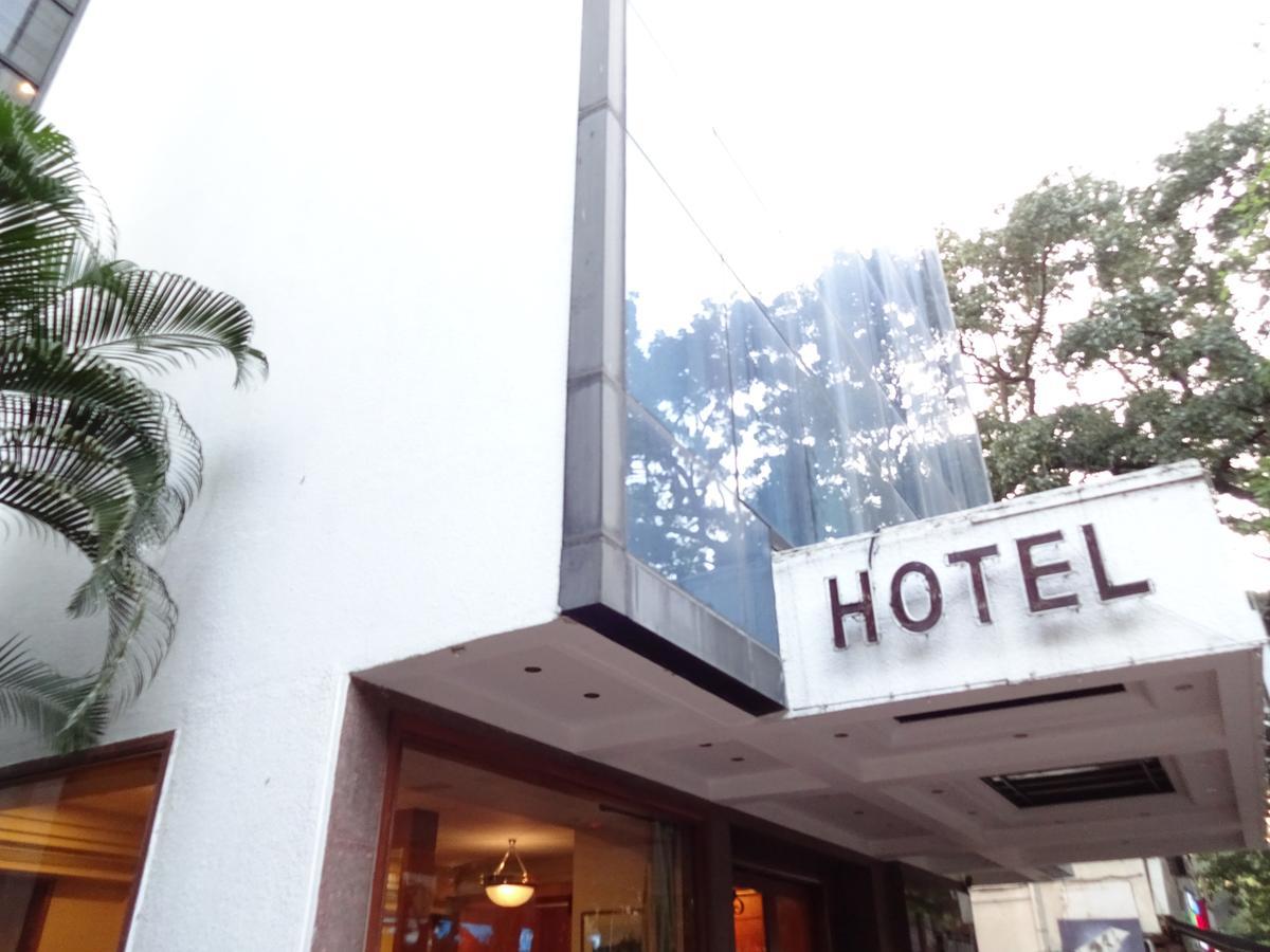 The Oakwood Hotel Pune Exterior photo